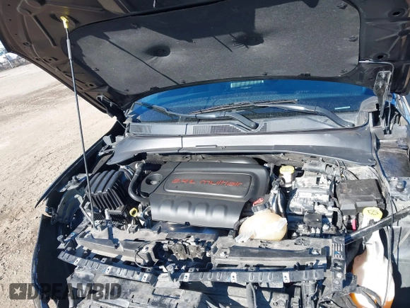 2022 Jeep Compass Latitude with VIN 3C4NJDBB4NT134481, listed as a IAAI auction lot 41973387 with 97,533 mi miles and . Bid and sale history available at DreamBid. Image 10.