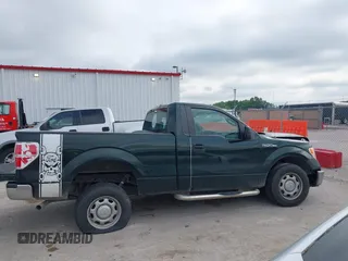 2013 Ford F-150 XL z VIN 1FTMF1CM2DFB81092, wystawiony jako IAAI lot #42364662 z przebiegiem 118 038 mil mil oraz . Historia ofert i sprzedaży dostępna na DreamBid. Obrazek 12.