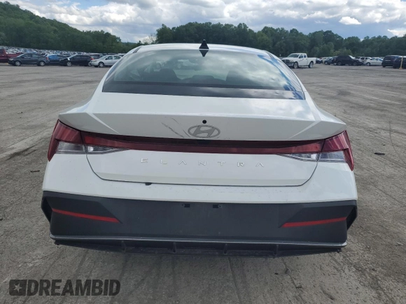 2024 Hyundai Elantra SE with VIN KMHLL4DG5RU810549, listed as a Copart auction lot 58178425 with 27,195 mi miles and Salvage title. Bid and sale history available at DreamBid. Image 6.