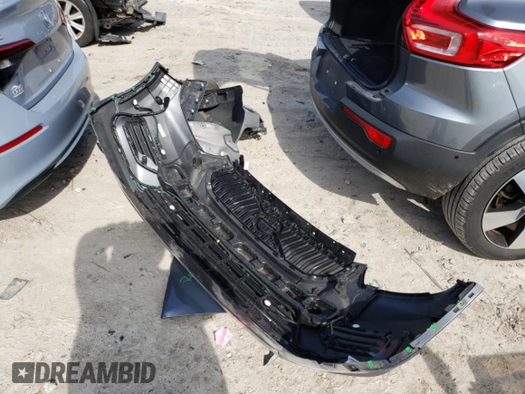 2019 Volvo XC40 Momentum с VIN YV4162XZ3K2013056, выставлен на аукционе Copart как лот 51208045 с пробегом 85 338 миль миль и Списание • Salvage title. История ставок и продаж доступна на DreamBid. Изображение 13.