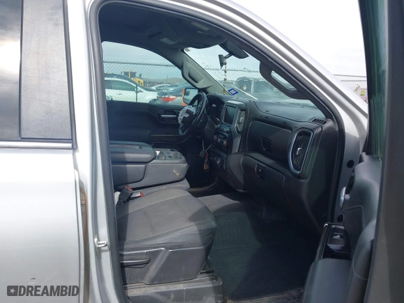 2019 Chevrolet Silverado 1500 LT with VIN 3GCPWCEK8KG124931, listed as a IAAI auction lot 41325693 with 116,927 mi miles. Bid and sale history available at carsss.com. Image 5.
