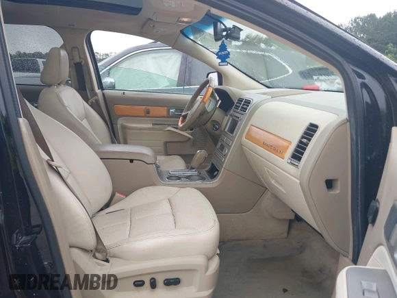 2007 Lincoln MKX with VIN 2LMDU68C37BJ08872, listed as a IAAI auction lot 42422739 with 226,756 mi miles and . Bid and sale history available at DreamBid. Image 5.