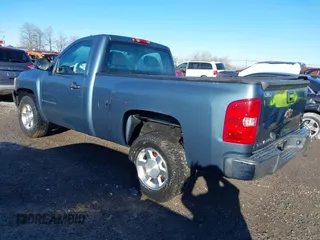 2008 Chevrolet Silverado 1500 Work Truck with VIN 1GCEC14X08Z201866, listed as a IAAI auction lot 41676035 with 96,202 mi miles. Bid and sale history available at carsss.com. Image 3.