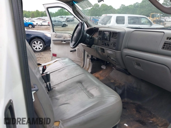 2003 Ford F-250 XL с VIN 3FTNX20L43MB35684, выставлен на аукционе IAAI как лот 42108516 с пробегом 296 730 миль миль и . История ставок и продаж доступна на DreamBid. Изображение 5.