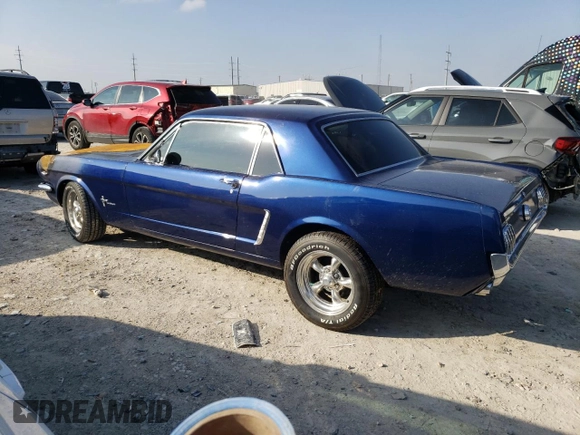 1965 Ford Mustang z VIN 5F07T661135, wystawiony jako Copart lot #44177515 z przebiegiem 2 330 mil mil oraz Szkoda całkowita • Salvage title. Historia ofert i sprzedaży dostępna na DreamBid. Obrazek 2.
