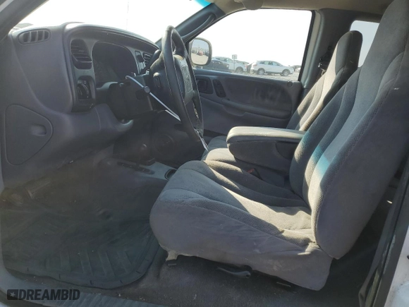 2000 Dodge Dakota Sport with VIN 1B7GG22N0YS547574, listed as a Copart auction lot 69222114 with 175,072 mi miles and Salvage Title. Bid and sale history available at carsss.com. Image 7.