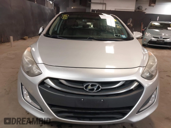 2013 Hyundai Elantra GT with VIN KMHD35LE2DU105677, listed as a IAAI auction lot 42027623 with 137,063 mi miles. Bid and sale history available at carsss.com. Image 12.