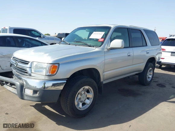 2001 Toyota 4Runner SR5 with VIN JT3GN86R410218081, listed as a IAAI auction lot 41692262 with 228,010 mi miles. Bid and sale history available at carsss.com. Image 17.