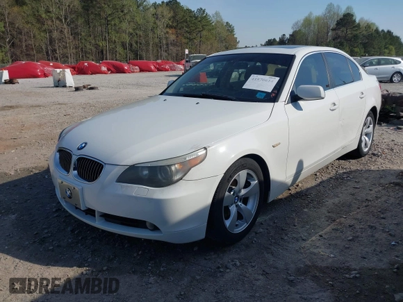 2007 BMW 5 Series 525i with VIN WBANE53527CW62776, listed as a IAAI auction lot 41870614 with 180,886 mi miles and . Bid and sale history available at carsss.com. Image 17.