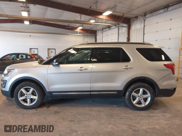 2017 Ford Explorer XLT with VIN 1FM5K8DH1HGA09478, listed as a IAAI auction lot 42224138 with 77,692 mi miles and . Bid and sale history available at DreamBid. Image 14.