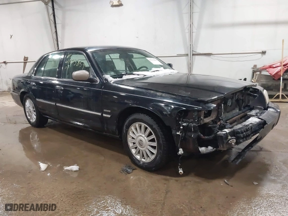 2009 Mercury Grand Marquis LS with VIN 2MEHM75V39X602084, listed as a IAAI auction lot 41615859 with 102,051 mi miles. Bid and sale history available at carsss.com. Image 1.