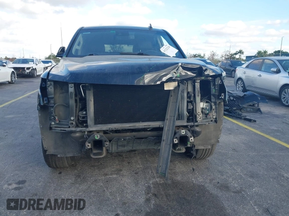 2019 Chevrolet Tahoe LT с VIN 1GNSKBKC4KR272918, выставлен на аукционе IAAI как лот 41322220 с пробегом 186 883 миль миль и . История ставок и продаж доступна на DreamBid. Изображение 13.