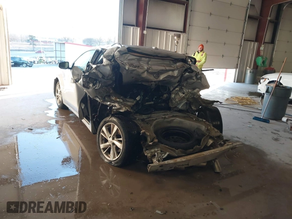 2014 Nissan Altima SL with VIN 1N4AL3AP6EN229713, listed as a IAAI auction lot 41389927 with 152,455 mi miles and . Bid and sale history available at DreamBid. Image 3.