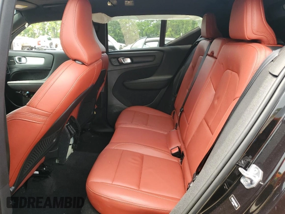 2019 Volvo XC40 Momentum with VIN YV4162XZ9K2009464, listed as a Copart auction lot 59635075 with 62,765 mi miles and Salvage title. Bid and sale history available at DreamBid. Image 11.