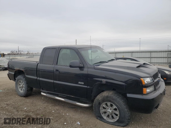 2003 Chevrolet Silverado SS z VIN 2GCEK19N931307065, wystawiony jako Copart lot #43430475 z przebiegiem 167 971 mil mil oraz Czysty tytuł • Clean title. Historia ofert i sprzedaży dostępna na DreamBid. Obrazek 4.