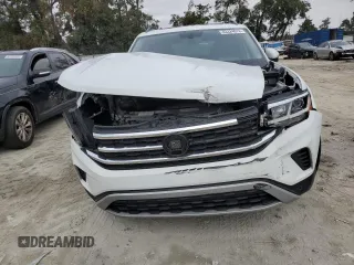 2022 Volkswagen Atlas SE with VIN 1V2JP2CA2NC560333, listed as a Copart auction lot 83324074 with 53,579 mi miles and Salvage title. Bid and sale history available at DreamBid. Image 5.
