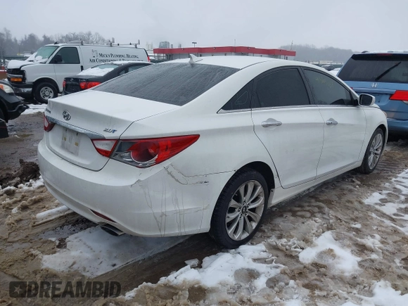 2011 Hyundai Sonata Limited with VIN 5NPEC4AB8BH205740, listed as a IAAI auction lot 41565687 with 195,641 mi miles and . Bid and sale history available at DreamBid. Image 4.
