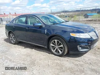 2009 Lincoln MKS with VIN 1LNHM94R79G608070, listed as a IAAI auction lot 42006126 with 149,300 mi miles. Bid and sale history available at carsss.com. Image 1.