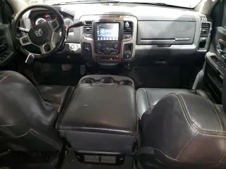 2016 Ram 2500 Laramie z VIN 3C6UR5NL6GG260634, wystawiony jako Copart lot #88674495 z przebiegiem 269 020 mil mil oraz Szkoda całkowita • Salvage title. Historia ofert i sprzedaży dostępna na DreamBid. Obrazek 8.