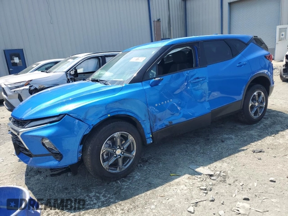 2025 Chevrolet Blazer LT with VIN 3GNKBHR49SS183795, listed as a Copart auction lot 60811965 with 5,001 mi miles and Clean title. Bid and sale history available at DreamBid. Image 1.