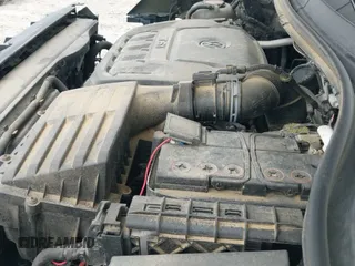 2019 Volkswagen Tiguan S с VIN 3VV0B7AX9KM019775, выставлен на аукционе IAAI как лот 41897497 с пробегом 61 691 миль миль и . История ставок и продаж доступна на DreamBid. Изображение 20.