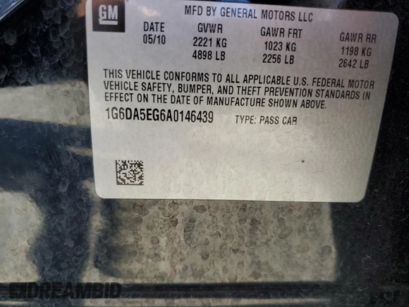 2010 Cadillac CTS z VIN 1G6DA5EG6A0146439, wystawiony jako Copart lot #57300915 z przebiegiem 113 680 mil mil oraz Szkoda całkowita • Salvage title. Historia ofert i sprzedaży dostępna na DreamBid. Obrazek 12.