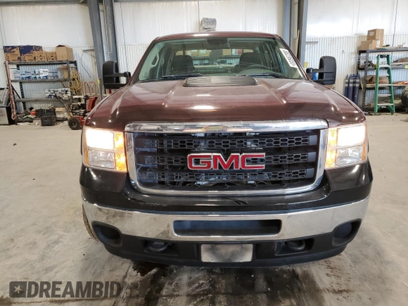 2011 GMC Sierra 1500 with VIN 1GT11ZCG9BF143575, listed as a Copart auction lot 88236055 with 153,316 mi miles and Salvage Title. Bid and sale history available at DreamBid. Image 5.