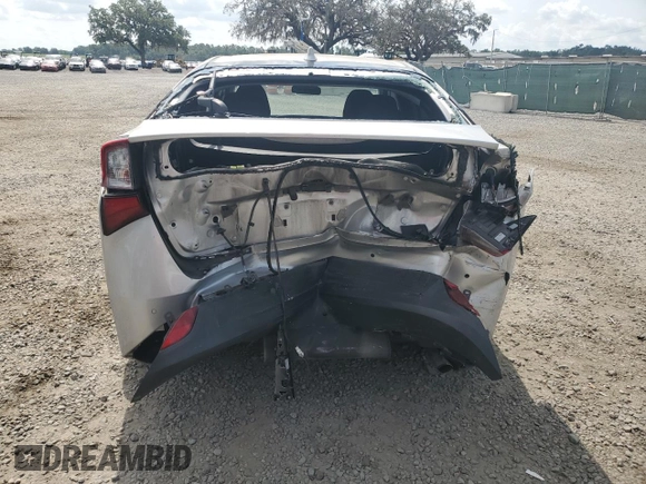 2021 Toyota Prius LE z VIN JTDL9MFU8M3024197, wystawiony jako Copart lot #58790155 z przebiegiem 111 216 mil mil oraz Szkoda całkowita • Salvage title. Historia ofert i sprzedaży dostępna na DreamBid. Obrazek 6.