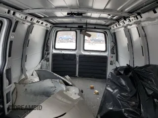 2023 GMC Savana Cargo z VIN 1GTW7AFP4P1188784, wystawiony jako Copart lot #88320445 z przebiegiem 55 278 mil mil oraz Szkoda całkowita • Salvage title. Historia ofert i sprzedaży dostępna na DreamBid. Obrazek 10.