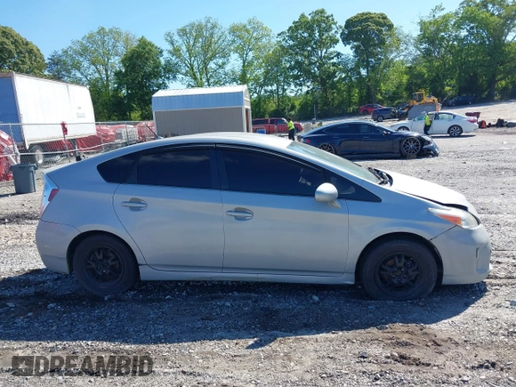 2015 Toyota Prius Four with VIN JTDKN3DU0F0417331, listed as a IAAI auction lot 42189981 with 111,255 mi miles. Bid and sale history available at carsss.com. Image 13.