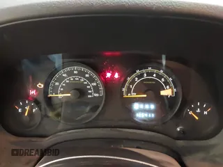 2015 Jeep Patriot Sport z VIN 1C4NJPBA0FD349694, wystawiony jako IAAI lot #42131058 z przebiegiem 126 411 mil mil oraz . Historia ofert i sprzedaży dostępna na DreamBid. Obrazek 7.