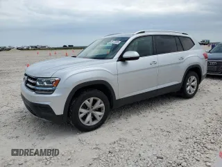 2018 Volkswagen Atlas Launch Edition z VIN 1V2BR2CA4JC500319, wystawiony jako Copart lot #55771225 z przebiegiem 76 511 mil mil oraz Szkoda całkowita • Salvage title. Historia ofert i sprzedaży dostępna na DreamBid. Obrazek 1.