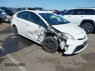 2014 Toyota Prius Four with VIN JTDKN3DU3E0366972, listed as a IAAI auction lot 41991529 with 152,993 mi miles. Bid and sale history available at carsss.com. Image 1.