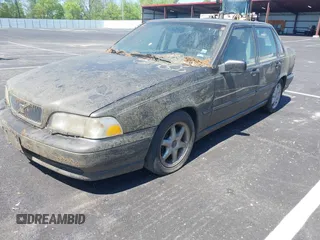 1998 Volvo S70 with VIN YV1LS5549W2431220, listed as a IAAI auction lot 42018741 with 1 mi miles. Bid and sale history available at carsss.com. Image 2.