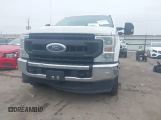 2020 Ford F-250 XL z VIN 1FT7W2B66LEE74858, wystawiony jako IAAI lot #41453320 z przebiegiem 152 935 mil mil oraz . Historia ofert i sprzedaży dostępna na DreamBid. Obrazek 6.