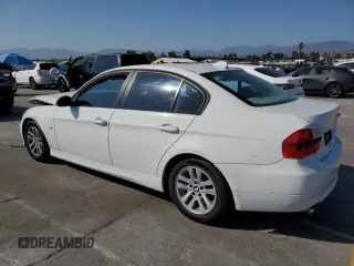2007 BMW 3 Series 328i with VIN WBAVC53527FZ74813, listed as a Copart auction lot 62311675 with 159,332 mi miles and Salvage title. Bid and sale history available at DreamBid. Image 2.