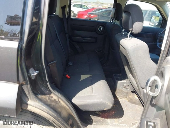 2011 Dodge Nitro Heat with VIN 1D4PU4GK6BW549562, listed as a IAAI auction lot 41992334 with 137,481 mi miles. Bid and sale history available at carsss.com. Image 8.