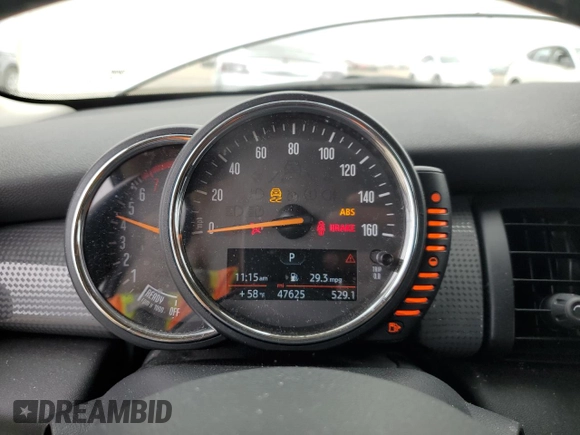 2016 MINI Hardtop with VIN WMWXP5C52G2D13922, listed as a Copart auction lot 54707815 with 47,625 mi miles and Salvage title. Bid and sale history available at DreamBid. Image 9.