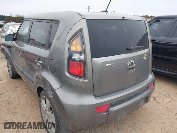 2011 Kia Soul + with VIN KNDJT2A28B7307028, listed as a IAAI auction lot 41374263 with 182,074 mi miles. Bid and sale history available at carsss.com. Image 3.