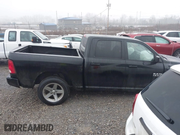 2015 Ram 1500 Express z VIN 1C6RR7KT5FS508403, wystawiony jako IAAI lot #41442816 z przebiegiem 218 136 mil mil oraz . Historia ofert i sprzedaży dostępna na DreamBid. Obrazek 14.