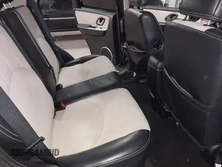 2006 Mercury Mariner Luxury с VIN 4M2CU56126KJ03006, выставлен на аукционе IAAI как лот 42476543 с пробегом 114 288 миль миль и . История ставок и продаж доступна на DreamBid. Изображение 8.