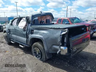2020 Toyota Tacoma SR5 with VIN 3TMCZ5AN8LM322350, listed as a IAAI auction lot 41981112 with 22,483 mi miles and . Bid and sale history available at DreamBid. Image 3.