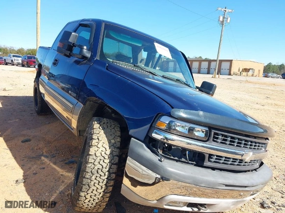 2000 Chevrolet Silverado 1500 LS with VIN 2GCEK19TXY1220801, listed as a IAAI auction lot 41812144 with 206,128 mi miles. Bid and sale history available at carsss.com. Image 1.