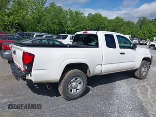 2019 Toyota Tacoma SR z VIN 5TFSX5EN1KX067514, wystawiony jako IAAI lot #42264001 z przebiegiem 179 048 mil mil oraz . Historia ofert i sprzedaży dostępna na DreamBid. Obrazek 4.