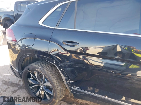2024 Volkswagen Atlas SEL Premium R-Line z VIN 1V2FE2CA4RC261573, wystawiony jako IAAI lot #41156885 z przebiegiem 1 430 mil mil oraz . Historia ofert i sprzedaży dostępna na DreamBid. Obrazek 6.