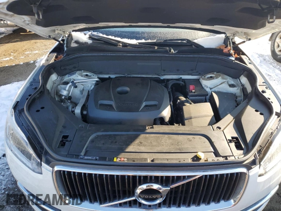 2016 Volvo XC90 Momentum with VIN YV4102XK7G1059071, listed as a Copart auction lot 89125005 with 134,249 mi miles and Clean Title. Bid and sale history available at carsss.com. Image 11.