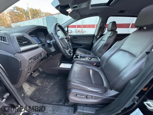 2019 Honda Odyssey EX-L z VIN 5FNRL6H78KB125979, wystawiony jako Copart lot #87329574 z przebiegiem 198 421 mil mil oraz Czysty tytuł • Clean title. Historia ofert i sprzedaży dostępna na DreamBid. Obrazek 5.