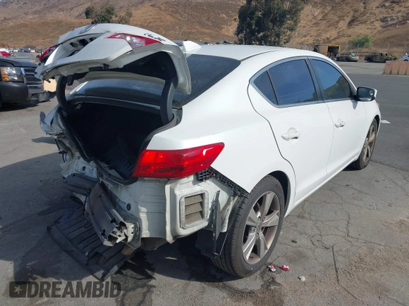 2014 Acura ILX Tech Pkg with VIN 19VDE1F76EE004171, listed as a IAAI auction lot 41134838 with 269,683 mi miles. Bid and sale history available at carsss.com. Image 4.