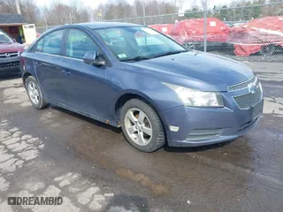 2013 Chevrolet Cruze ECO with VIN 1G1PJ5SB0D7286672, listed as a IAAI auction lot 42014695 with 193,012 mi miles. Bid and sale history available at carsss.com. Image 1.