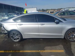 2017 Ford Fusion SE with VIN 3FA6P0HD8HR391610, listed as a IAAI auction lot 41903010 with 74,376 mi miles and . Bid and sale history available at DreamBid. Image 14.